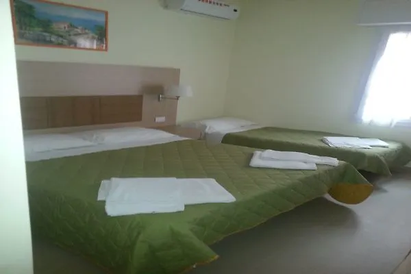 ホテル Cuba Nuova Gestione 3*